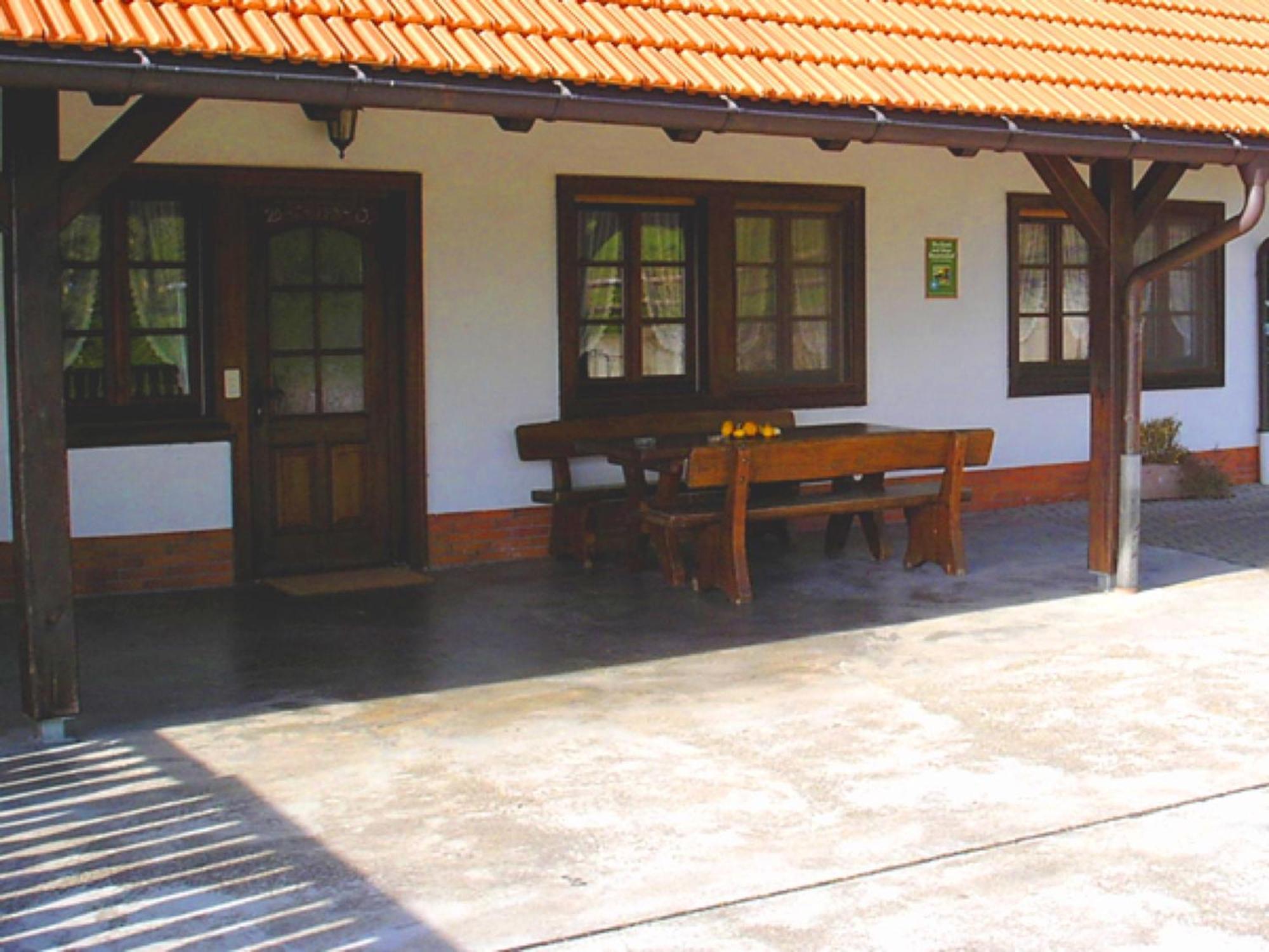Uhlhof Apartment Neuenbach Екстериор снимка